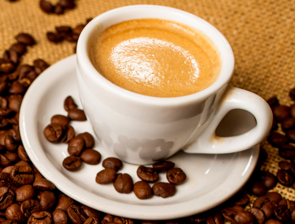 .CAFÉ PURO CURTO OU LONGO
